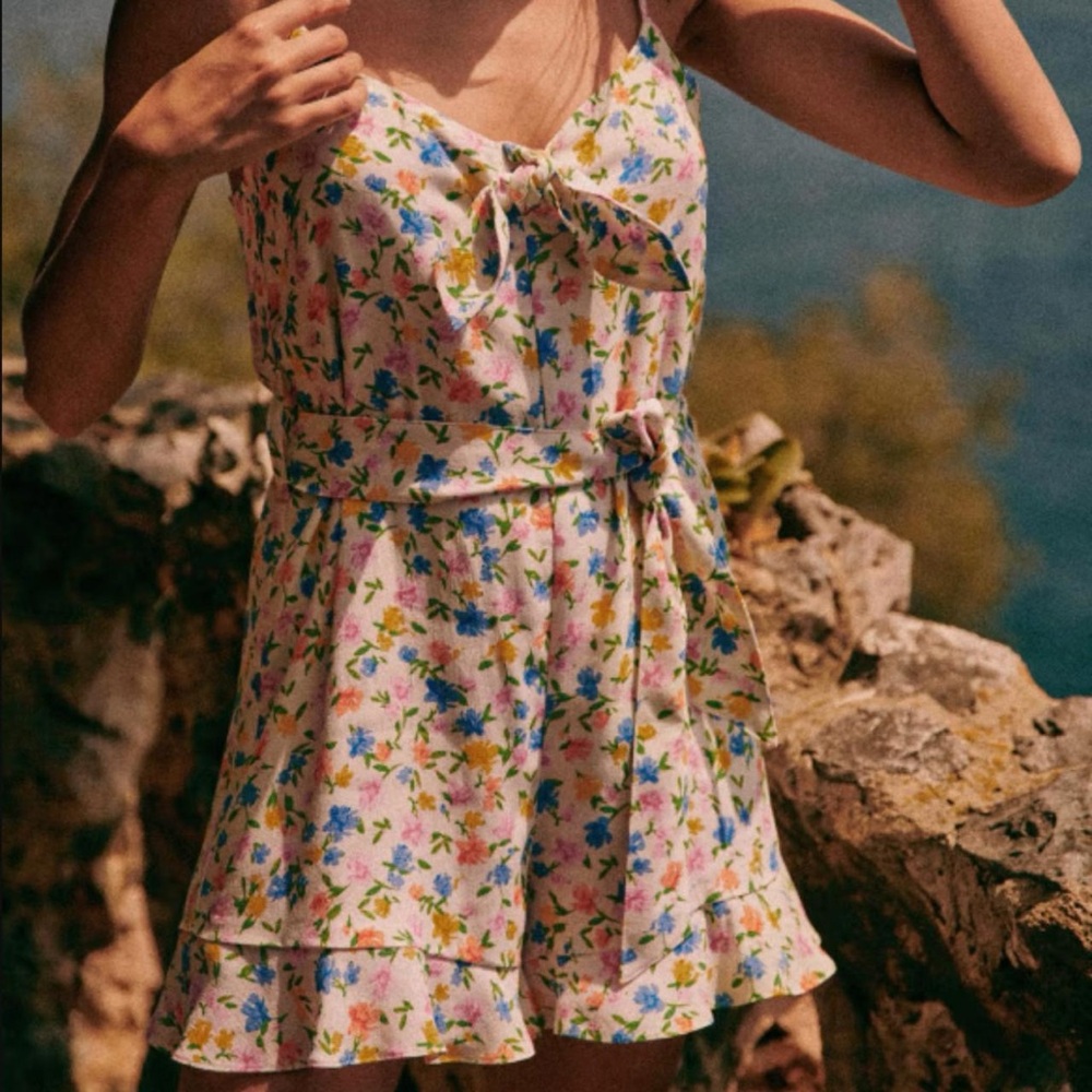 Sézane NWT Dory Jumpsuit/Romper in Pastel Mini Flowers Size 40